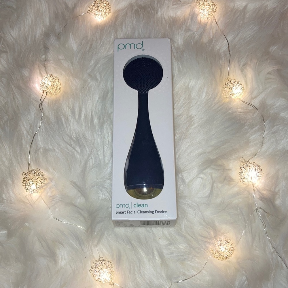 ❤️BOGO FREE❤️PMD smart facial cleaning device